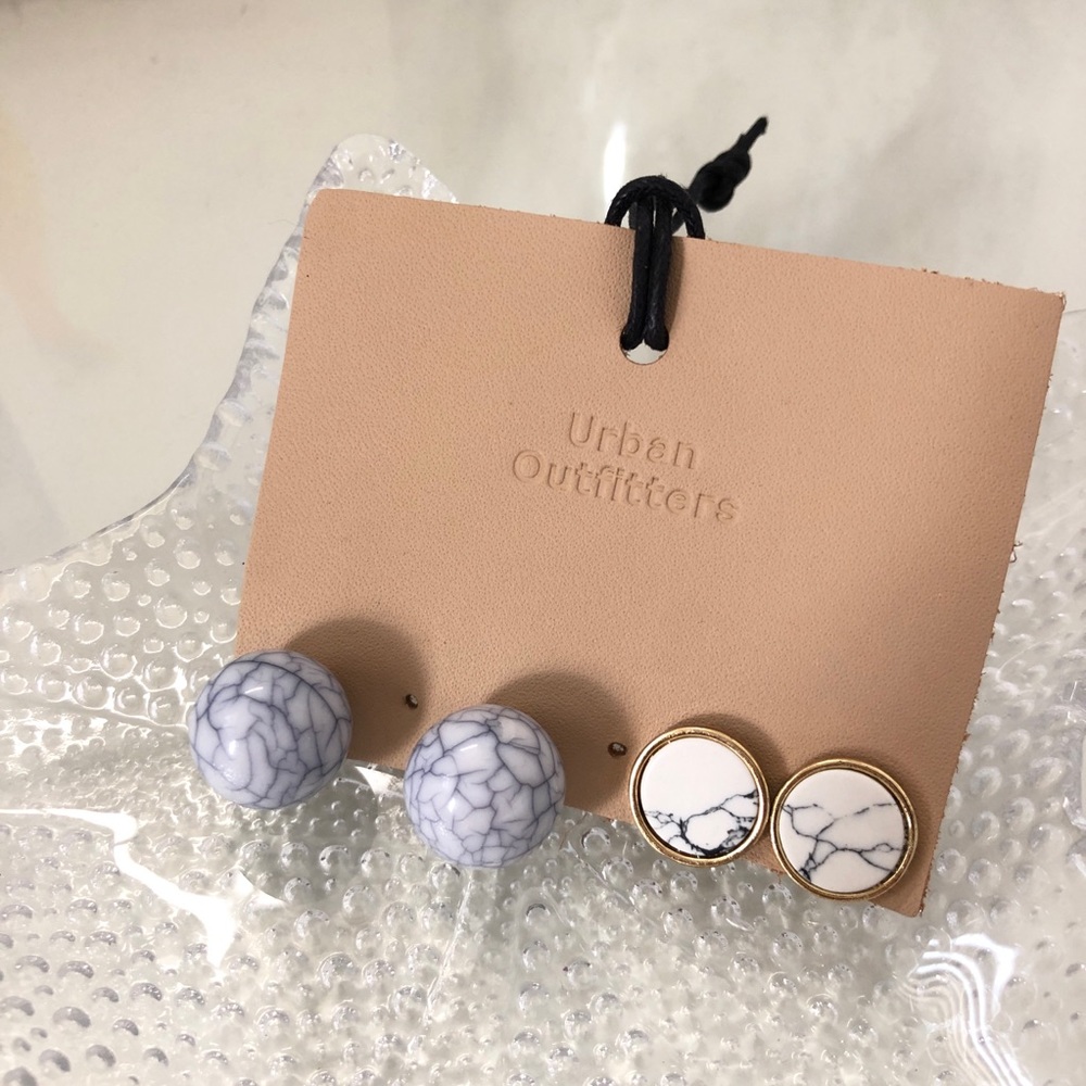 Urban Outfitters - Marble Earrings Set